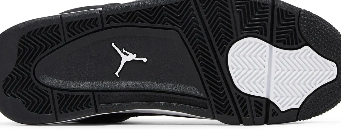 Retro Jordan Thunder White 4 0722